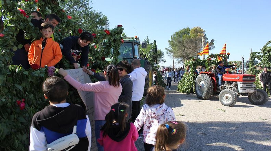 En Sariñena, las carrozas forman parte de una de las tradiciones más arraigadas el día de San Isidro.