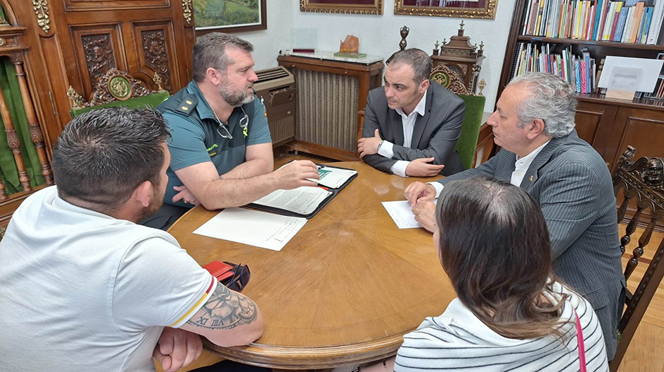 Imagen de la reunión mantenida en la Subdelegación del Gobierno en Huesca.