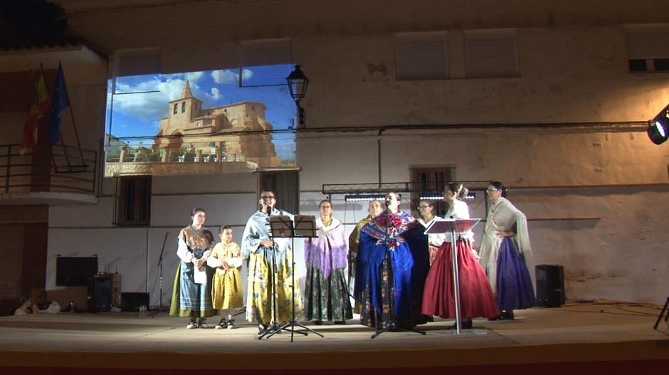 La asociación 'Esencia de Villanueva' organiza el Festival de Jotas coincidiendo con la festividad de Santiago.