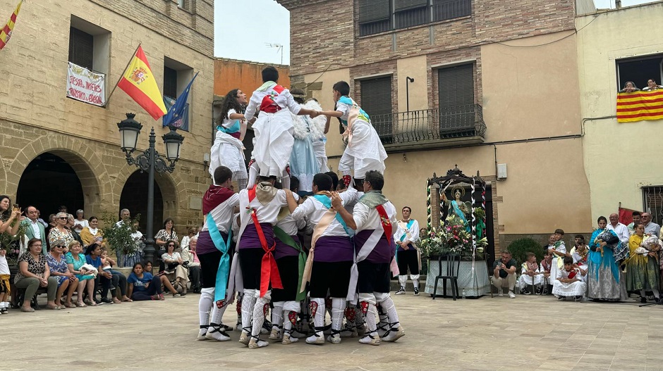 El dance de Sena interpretando la Rueda la mañana de este miércoles.