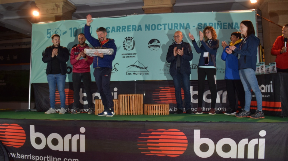 Reconocimiento a Barri por el apoyo y fomento del deporte durante tantos años.